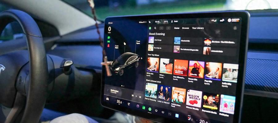 特斯拉Grok大模型上车，语音助手秒变超级智能体